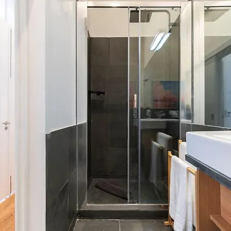 Luxurious In The Center Of * Лісабон