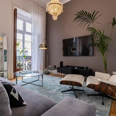 Apartment Luxurious In The Center Of *